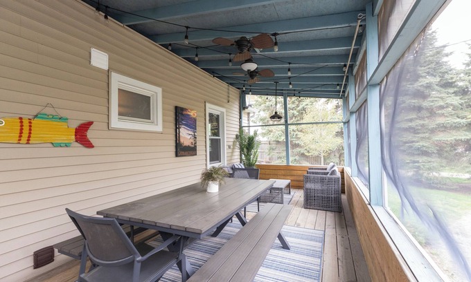 Union Pier House | B's Retreat in Union Pier