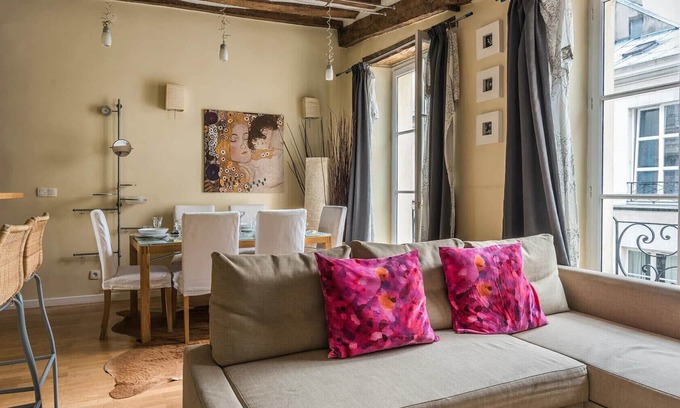 Arts-et-Metiers Apartment | B2DF Eternity