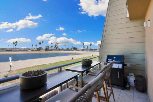 Mission Beach Apartment | B5374 Breeze Mission Beach