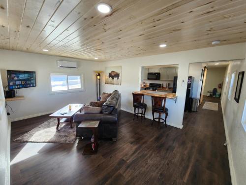 Canon City Apartment | Babbling Brook Apartment