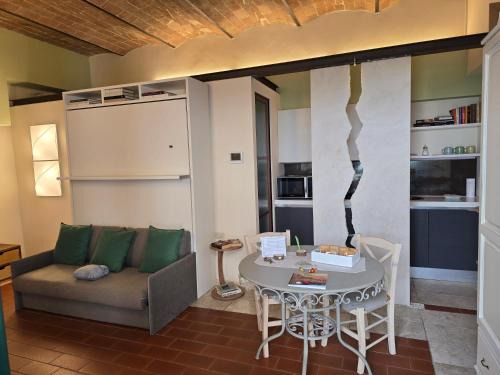 Montelupo Fiorentino Apartment | Baccio - studio apartment
