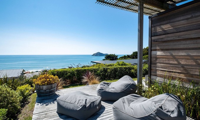 Waimarama House | Bach or holiday home, 1 Bedrooms, 2 Bathrooms, (Sleeps 2)