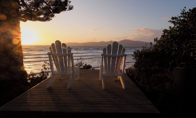 Raumati Beach House | Bach251 absolute beachfront