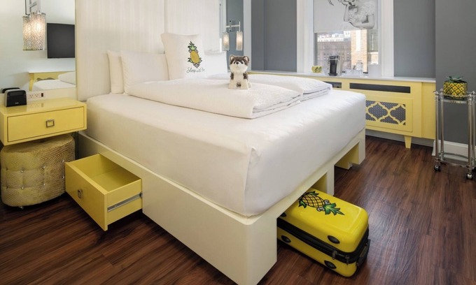 Bay Village Hotel | Back Bay King, Staypineapple, Great Location, Restaurant & Bar, Pets
