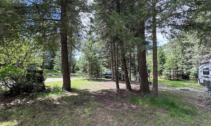 Kellogg RV Rental | Back Country Getaway. Complete 30/50 RV Site.