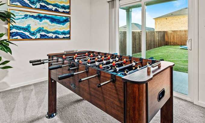Lavon House | Backyard Fun & Games: Lavon Family Retreat!