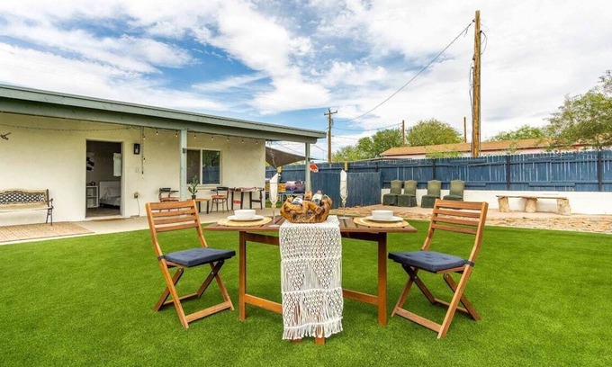 Marana Apartment | Backyard Venue