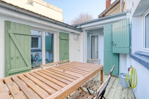 Aulnay-sous-Bois Apartment | Badalux - Paris, CDG, Expo Parc, StadeDeFrance