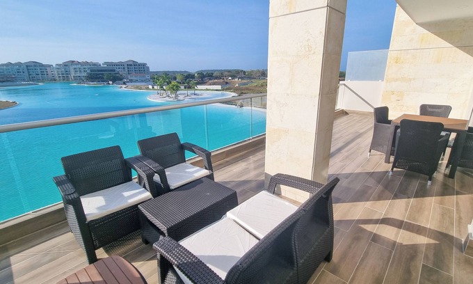 Zona Norte Apartment | Baia Kristal Charming 2-bedroom apartment lagoon view