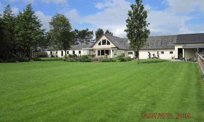 Spøttrup Bed & Breakfast | Bakkegården Homestay