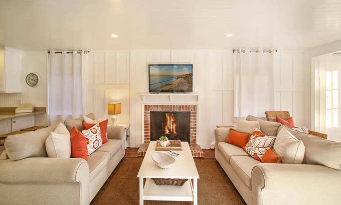 Balboa Island House | Balboa Island, CA ~Beach Cottage~ Steps from the South Bayfront Beach