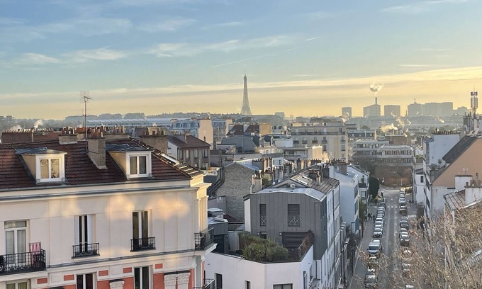 Prince–Marmottan Apartment | Balcony, 2 bedrooms, 4 people, Eiffel Tower view, next to Roland Garros & Metro