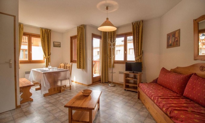 Aussois Apartment | Balcony, tv, ski locker, 30m², Aussois