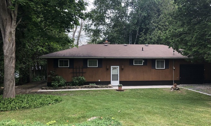 Kawartha Lakes Cottage | Balsam Lake - South Bay Getaway
