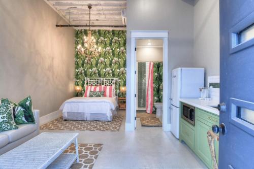 Galveston Apartment | Banana Bay @emilysontheisland