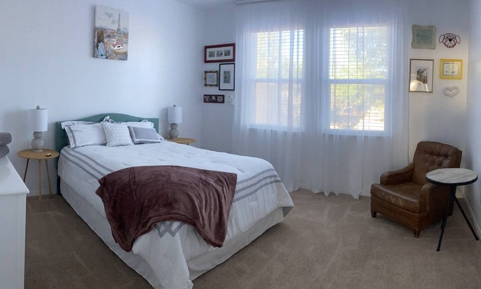 Albuquerque Bed & Breakfast | Bandelier Relax! Room for your Balloon Fiesta stay!