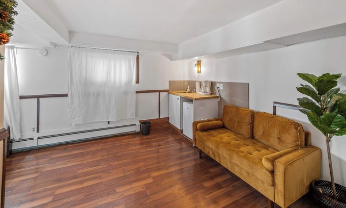 Banff House | Banff Three Bedroom Basement Suite