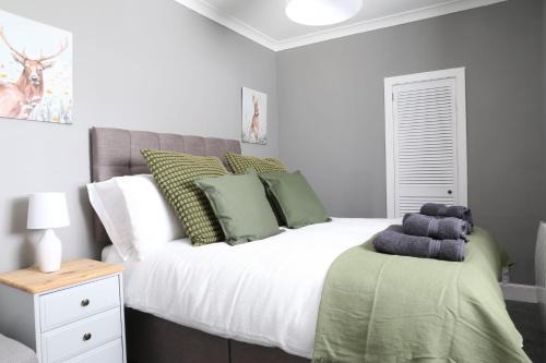 Crieff House | Bank Place