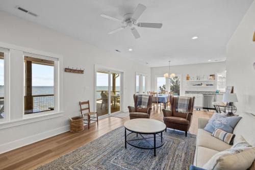 Cedar Island House | Banks' Haven home