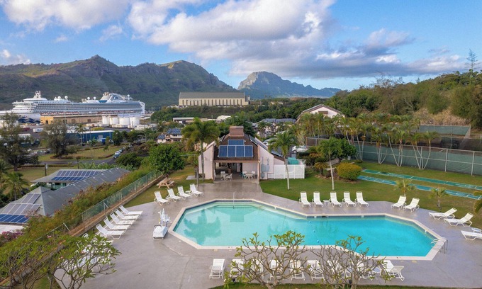 Nawiliwili Apartment | Banyan Harbor Resort