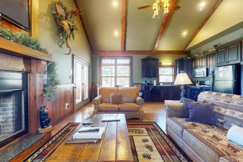 Wears Valley House | Barbie Ann's Hideaway Cabin
