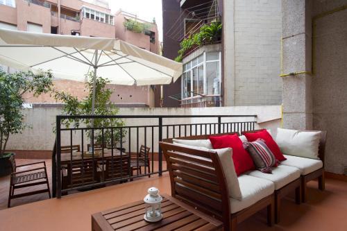 El Putget i Farro Apartment | BarcelonaForRent Urban Town Suites