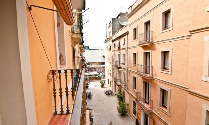 Ciutat Vella Apartment | Barceloneta Suites Apartments Market