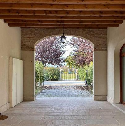 Fiesso d'Artico Apartment | Barchessa"C'est la vie" stile tra città d'Arte
