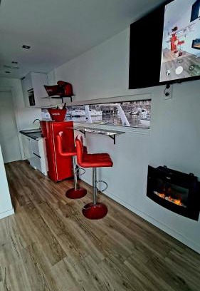 Baiona Boat Rental | Barco-Apartamento en el Náutico de Vigo