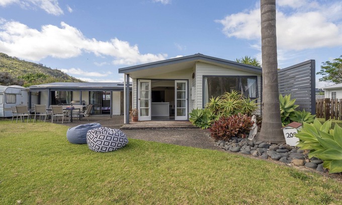 Matarangi House | Barefoot Daze - Matarangi Holiday Home