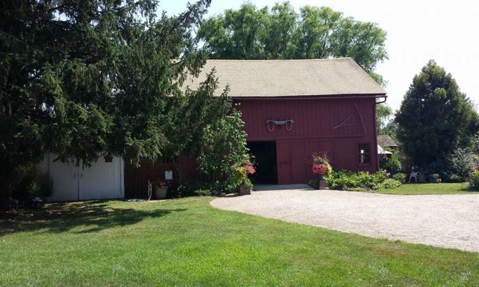 Cutchogue House | Barn Luxury Living in Town Center Near Public Golf Course