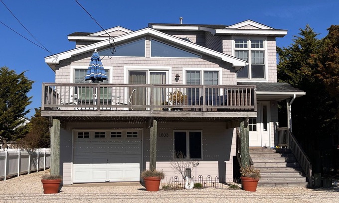 Point Pleasant - Toms River House | Barnegat Light Beauty, Steps from the Beach, Gracious & Comfortable Family Space
