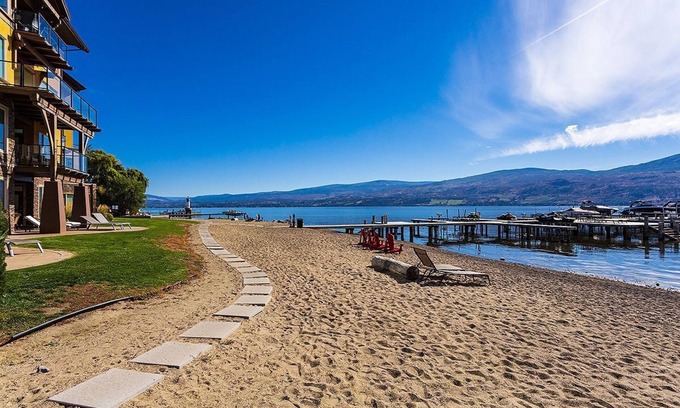 Westbank Condo | Barona Beach Resort Lakefront 3-bedroom condo