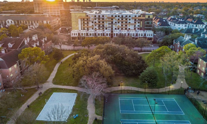 Memorial Apartment | Barsala at The Hayworth l 2BD Fully-furnished Apartment w/Fast Wi-Fi