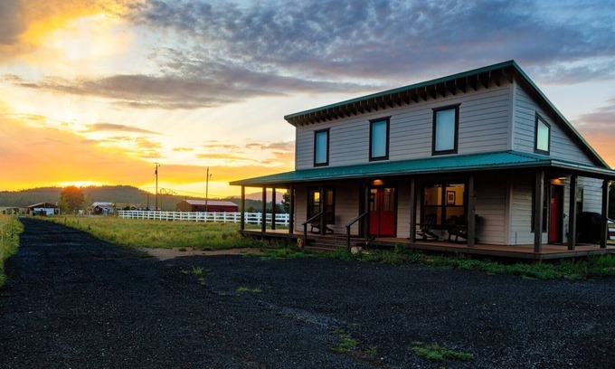 Flagstaff House | Basecamp 66 - Perfect Location For Your Adventures