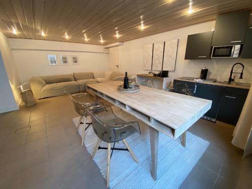 Toenisvorst Apartment | basement 77
