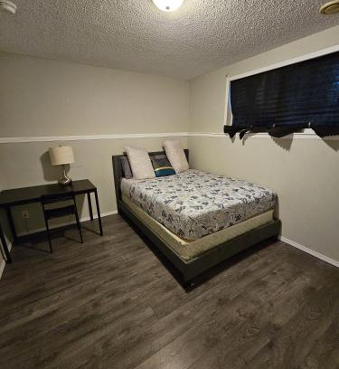 Southwest Edmonton Apartment | Basement Appartment