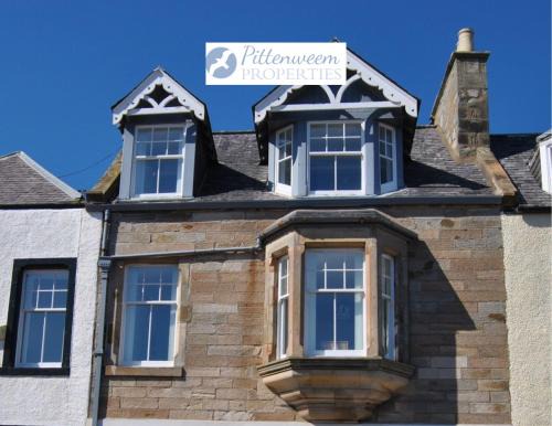 Pittenweem House | Bass View- harbourfront home Pittenweem