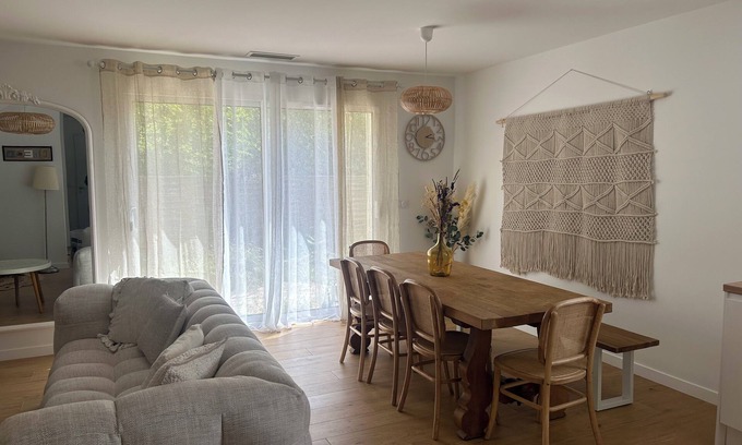 Lanton House | Bassin d'Arcachon family home 400m from the basin