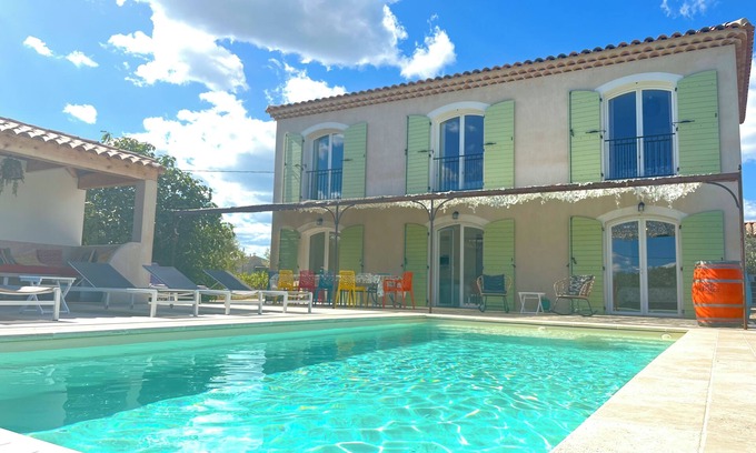 Cotignac Villa | Bastide sleeps 13 - Padel