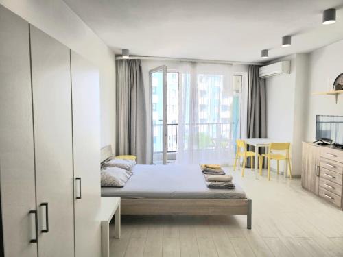 Studentski Grad Apartment | Bat but Rich