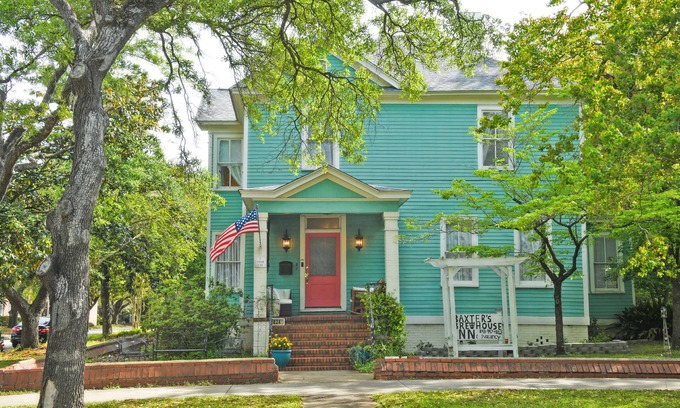 Georgetown Bed & Breakfast | Baxter's Brewhouse Inn Bed and Brew