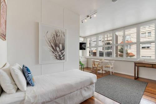 Neutral Bay Apartment | Bay Court Iii - Spacious Studio Near Hayes Beach