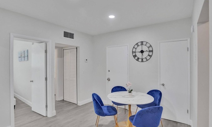 Bay Harbor Islands Apartment | Bay Harbor 2 bedroom - 3 Queens (7)