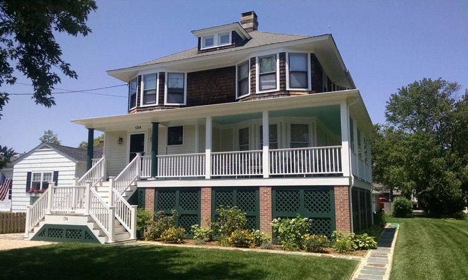 Avon House | Bay Head Modernized Classic