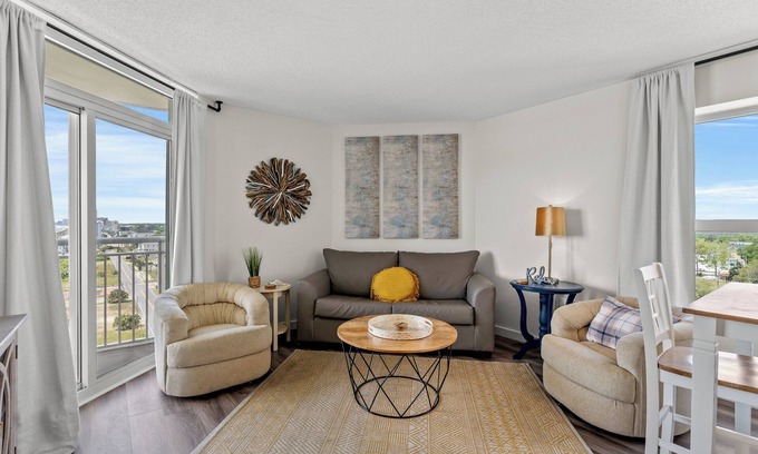 Crescent Beach Condo | Bay Watch 1041 - Ocean Views & Great Amenities