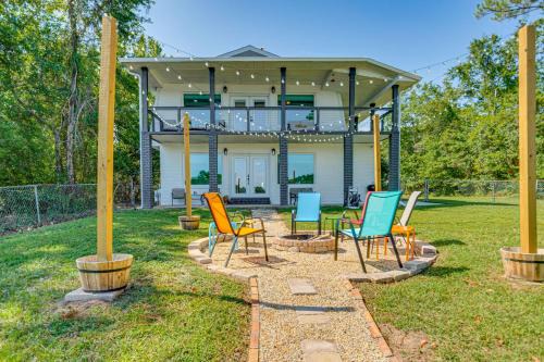 Florida Panhandle House | Bayfront Milton Retreat with Dock and Game Room