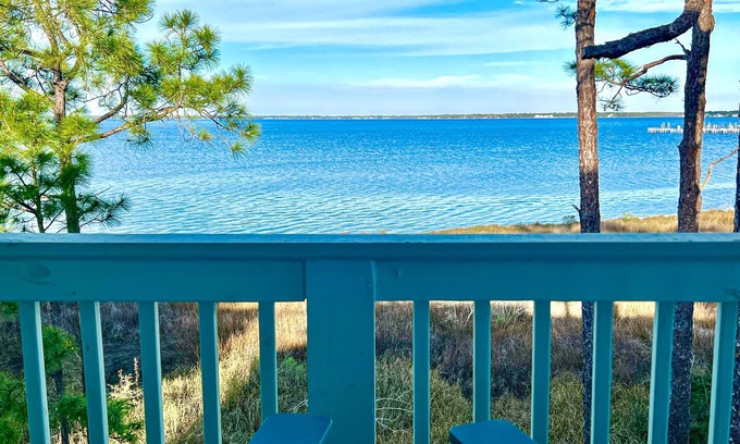 Innerarity Townhomes House | Bayfront townhome with incredible views, close to beach, private washer/dryer