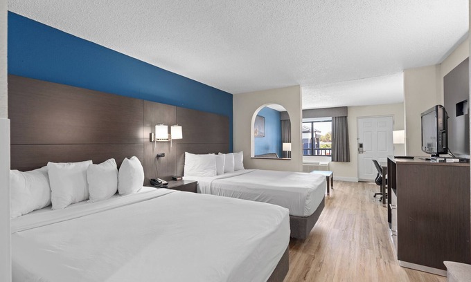 Orlando Hotel | Baymont by Wyndham Orlando East