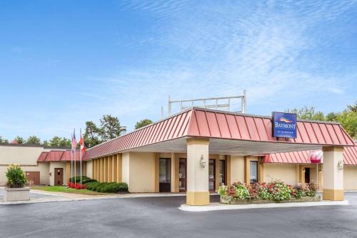 Queensbury Hotel | Baymont by Wyndham Queensbury/Lake George